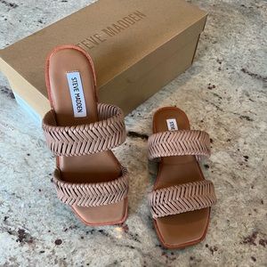 Steve Madden Sharyn Sandals- NEW - size 6